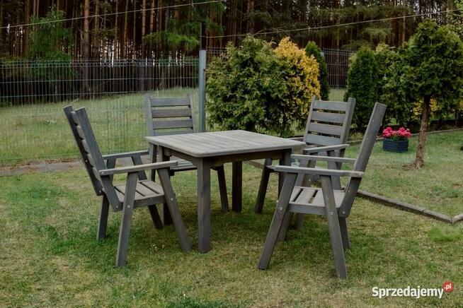 Zestaw mebli ogrodowych 4 krzeseła + stół kwadrat typ L
