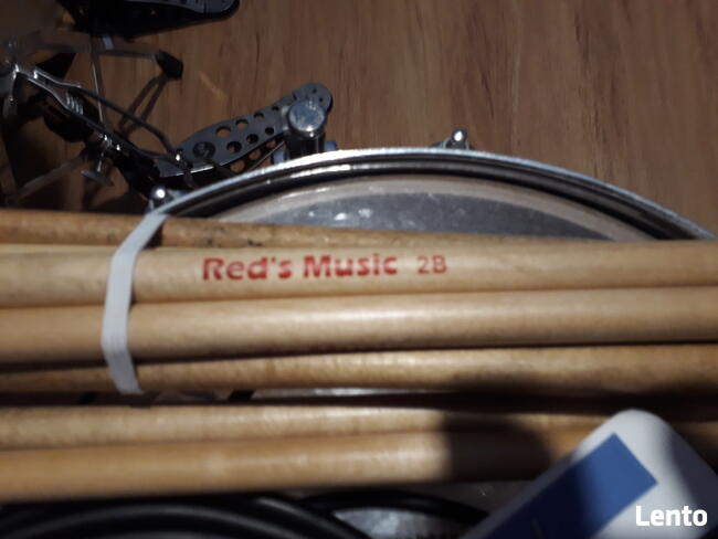 perkusja BASIX-wzmacniiacz ELTRON -100 dwie kolumny