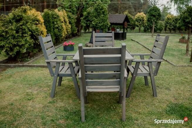 Zestaw mebli ogrodowych 4 krzeseła + stół kwadrat typ L