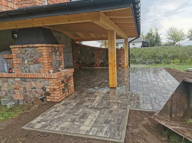 Układanie kostki brukowej, usługi brukarskie, kostka brukowa