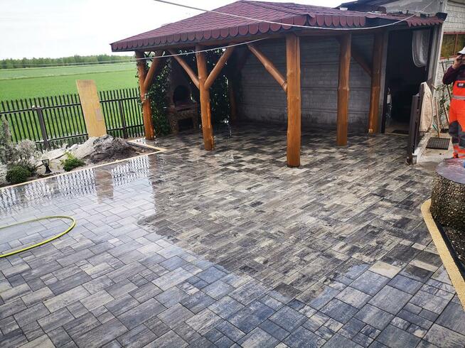 Układanie kostki brukowej, usługi brukarskie, kostka brukowa