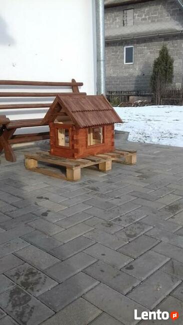 piękny duży karmnik