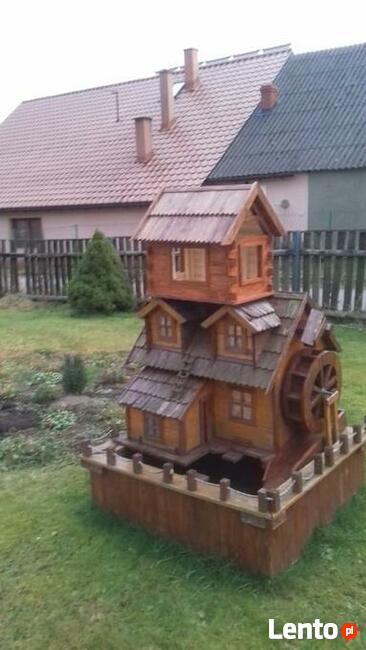 piękny duży karmnik