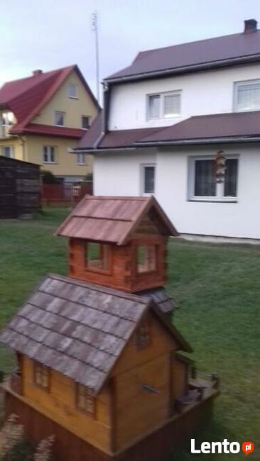 piękny duży karmnik