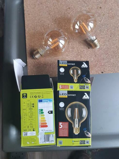 Żarówki sterowane LED 5,5W E27 ciepła 2 sztuki