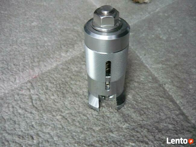 Wyciągarka do zamków domowych. ,, Dzwon ,,