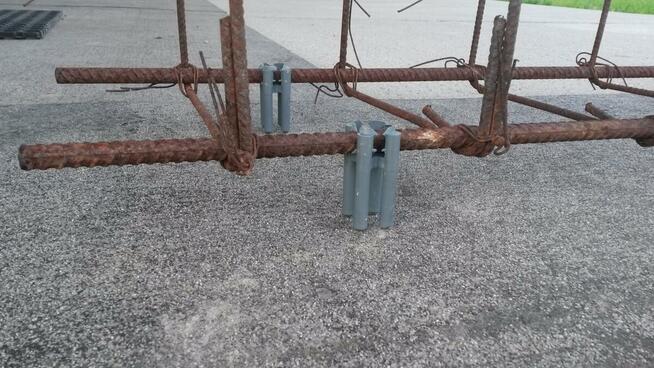 Dystans do zbrojenia podkładka stołek otulina 30mm500sz