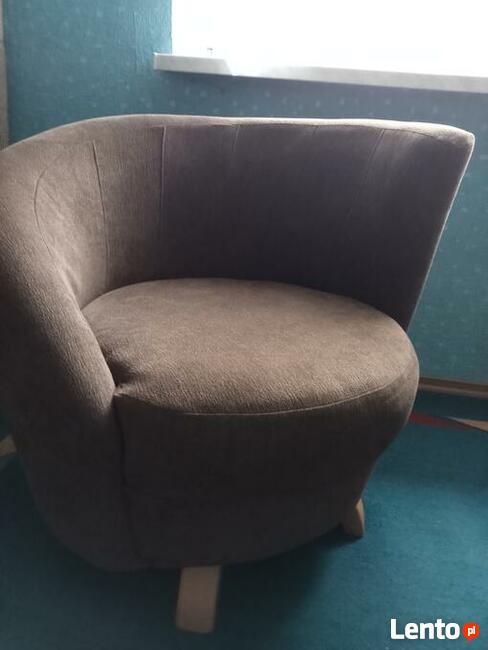 Sprzedam mało używane foteliki
