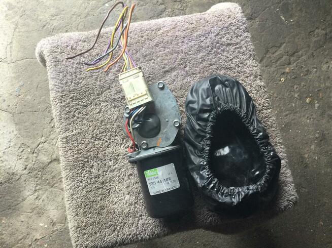 Silnik wycieraczek przód do Peugeot 106 ,Saxo