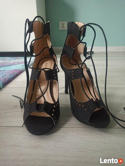 Eleganckie wysokie szpilki