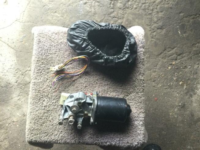 Silnik wycieraczek przód do Peugeot 106 ,Saxo