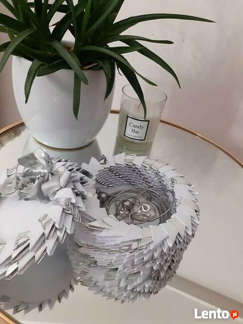 Szkatułka-rękodzieło. Walentynki, Dzień Kobiet, imieniny