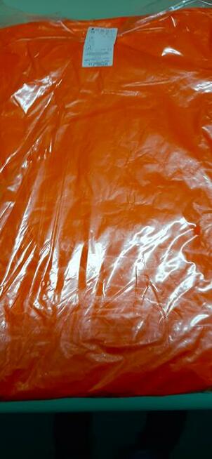 Odsprzedam Nowe 4 kpl. Kombinezony wodno i wiatro odporne