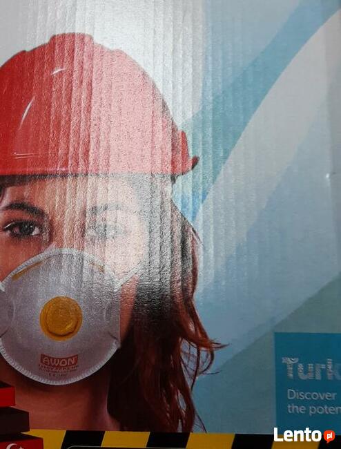 Odsprzedam Nowe 4 kpl. Kombinezony wodno i wiatro odporne