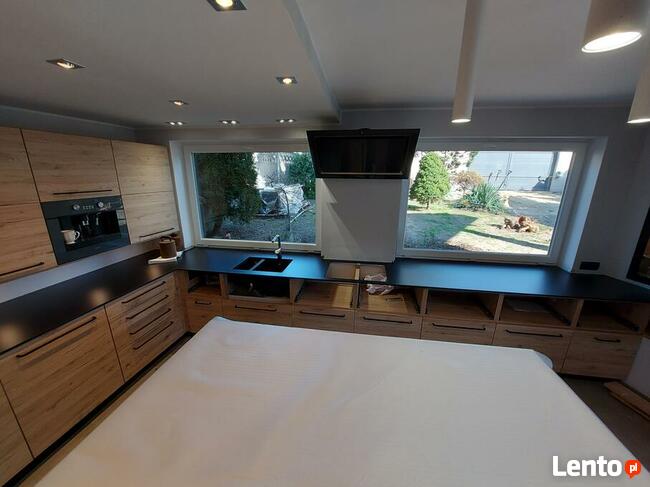 Blaty kompaktowe obróbka, montaż. Mat. własny i powierzony.