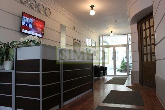 Zabytkowa kamienica komercyjna , recepcja .