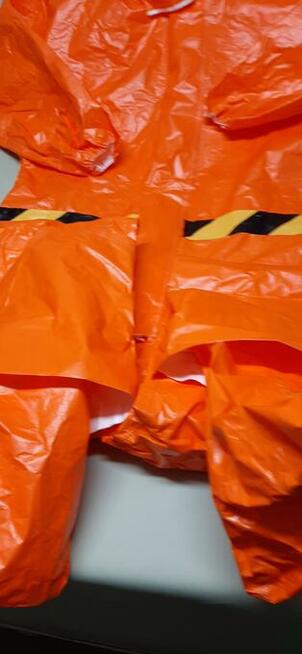Odsprzedam Nowe 4 kpl. Kombinezony wodno i wiatro odporne