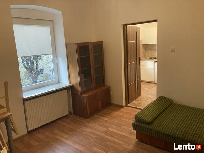 Oferuję do wynajęcia atrakcyjne, 2 pokojowe mieszkanie