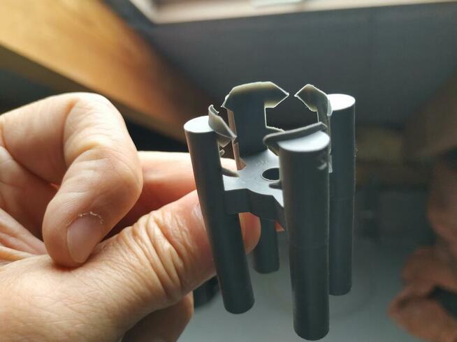 Dystans pod zbrojenie podkładka otulina 20mm500szt