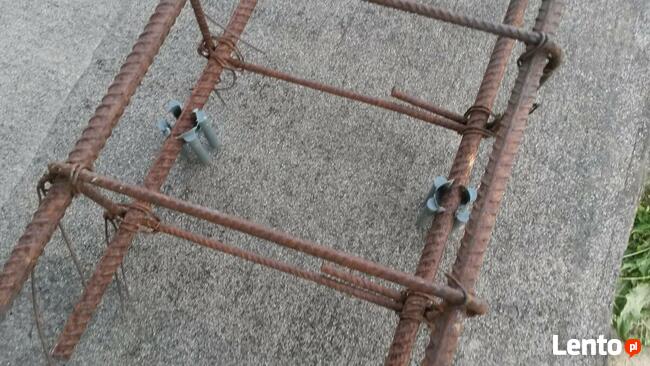 Dystans do zbrojenia poziomego prefabryka otulina 40mm500szt