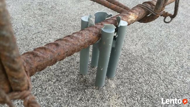 Dystans do zbrojenia poziomego prefabryka otulina 40mm500szt