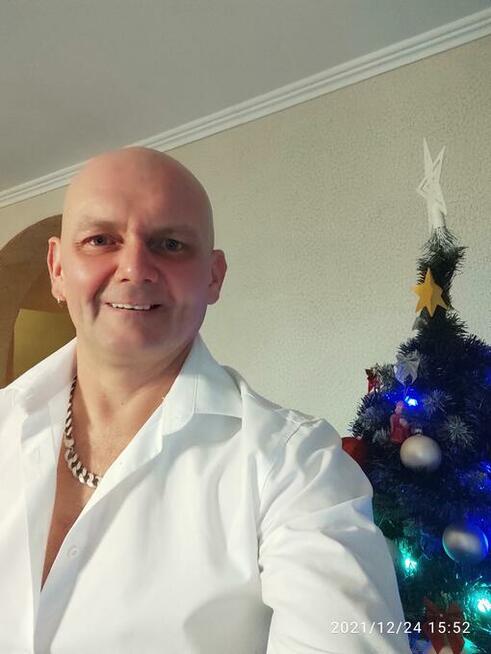 Szukam ciekawą kobietę i z humorem ogólnie