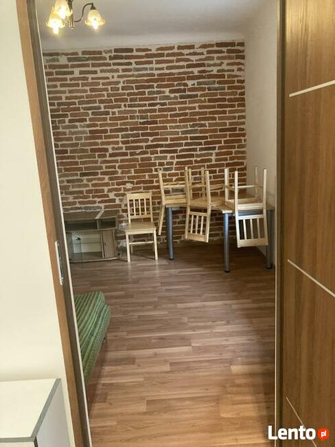 Oferuję do wynajęcia atrakcyjne, 2 pokojowe mieszkanie