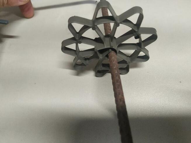 Dystans zbrojenia gwiazdka otulina25mm pręt 4-12mm