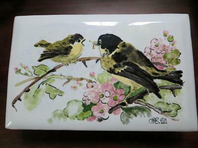 ręcznie zdobiona porcelana