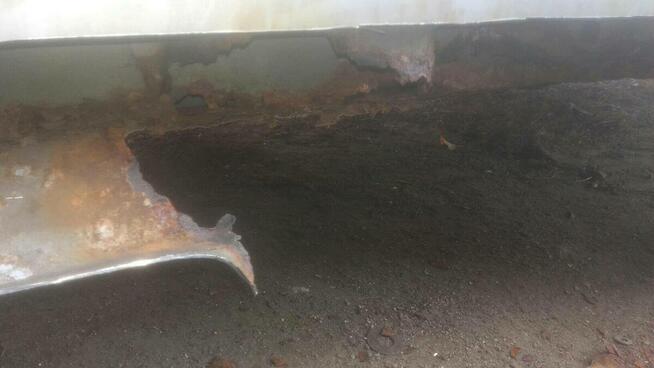 Wymiana progów w samochodach osobowych i dostawczych.