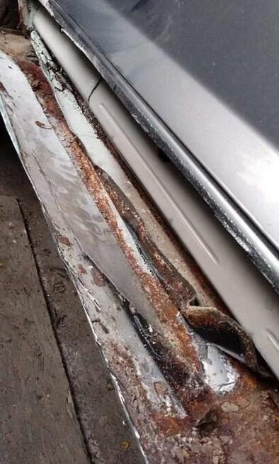 Wymiana progów w samochodach osobowych i dostawczych.