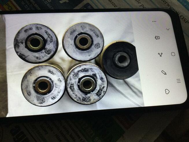 Sprzedam tuleje metalowe gumowa do Fiat cc sc