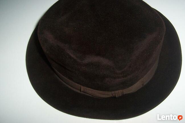 Klasyczny kapelusz ciemny brąz, firmy Elegant. Lata 60-te