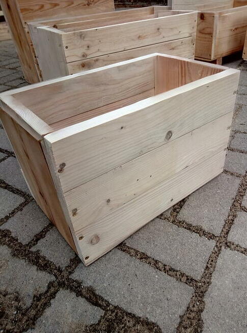 Skrzynka drewniana donica