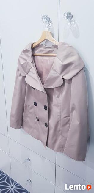 Krótki damski prochowiec, płaszczyk