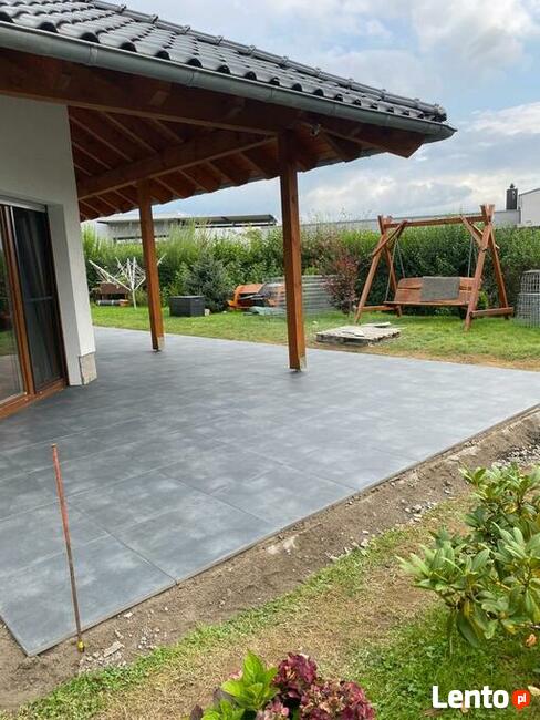 UKŁADANIE KOSTKI BRUKOWEJ