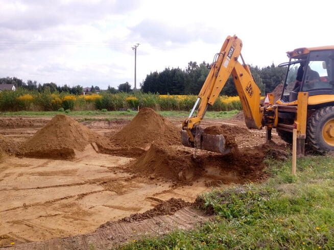Przyjmę zlecenia na budowy domów od podstaw.