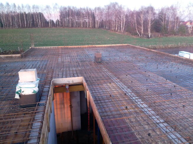 Przyjmę zlecenia na budowy domów od podstaw.