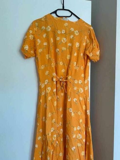 Sukienka midi Vero Moda