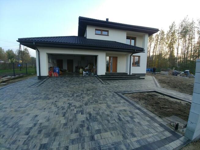 Układanie kostki brukowej Usługi brukarskie brukarstwo