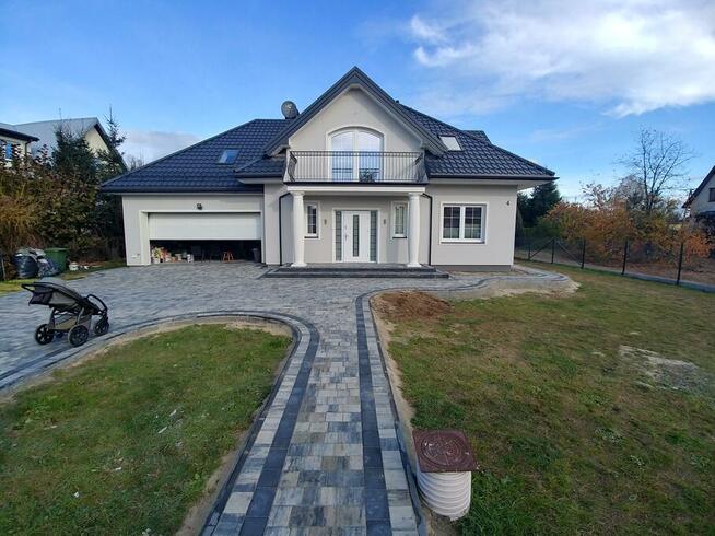 Układanie kostki brukowej Usługi brukarskie brukarstwo