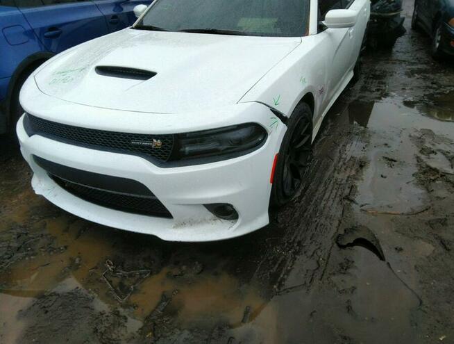 Dodge Charger 2018, 6.4L, od ubezpieczalni