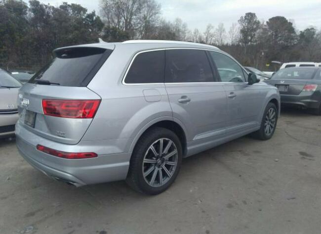 Audi Q7 2017, 3.0L, 4x4, PRESTIGE, porysowany lakier