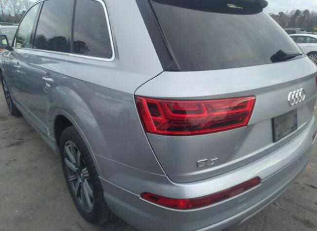 Audi Q7 2017, 3.0L, 4x4, PRESTIGE, porysowany lakier