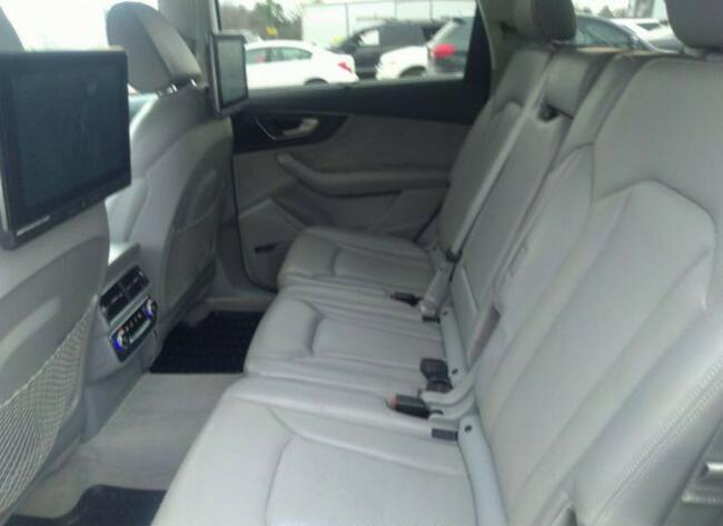 Audi Q7 2017, 3.0L, 4x4, PRESTIGE, porysowany lakier