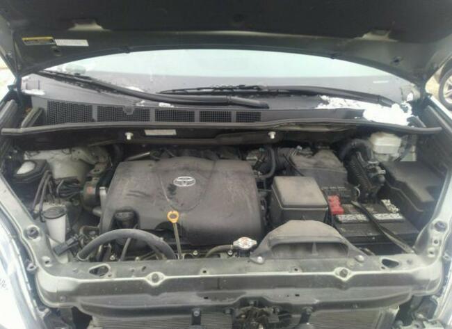 Toyota Sienna 2019, 3.5L, 4x4, XLE, od ubezpieczalni