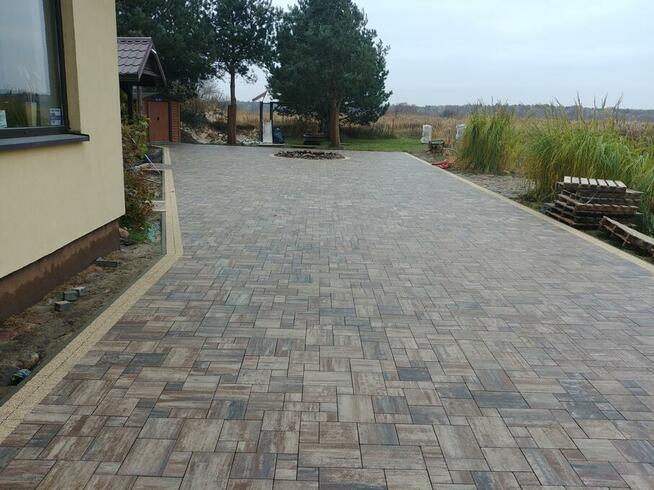 Układanie kostki brukowej Usługi brukarskie brukarstwo