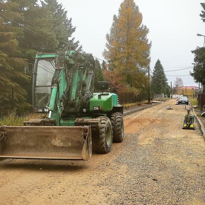Prace Ziemne Koparką obrotową=Usługi Transportowe wywrotką