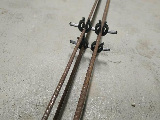 Strzemiona do słupków betonowych ogrodzeniowych, 80x80mm