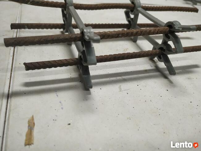 Strzemiona zbrojeniowe do słupków betonowych jarzma